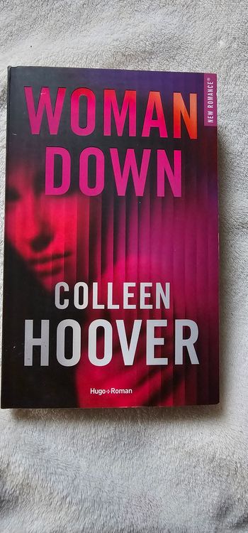 Roman Colleen Hoover : Woman Down