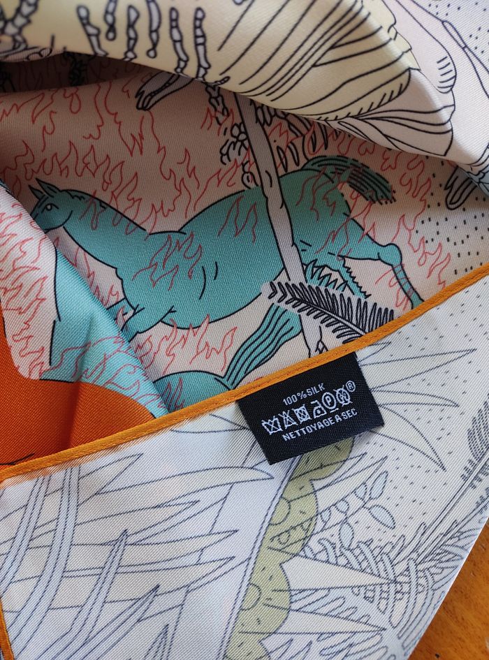 Foulard 90 animaux dans la forêt orange - photo numéro 4