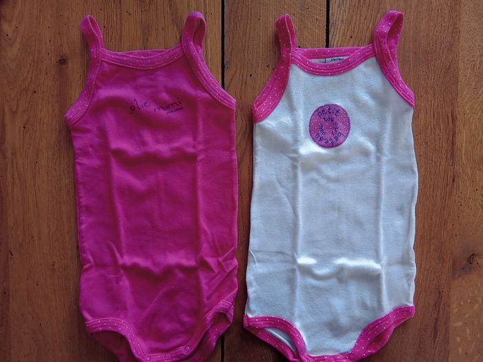 Lot de 2 bodys 12 mois