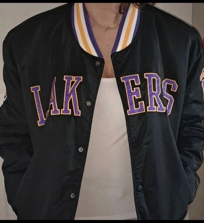 Blouson " LAKERS " T.38/40 - photo numéro 2