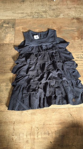 Robe petit bateau 3 ans en très bon état