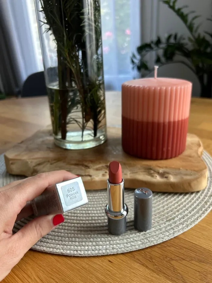 Mavala - rouge à lèvres - 605 powder rose - neuf