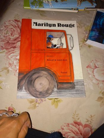 Maryline rouge de  pastel