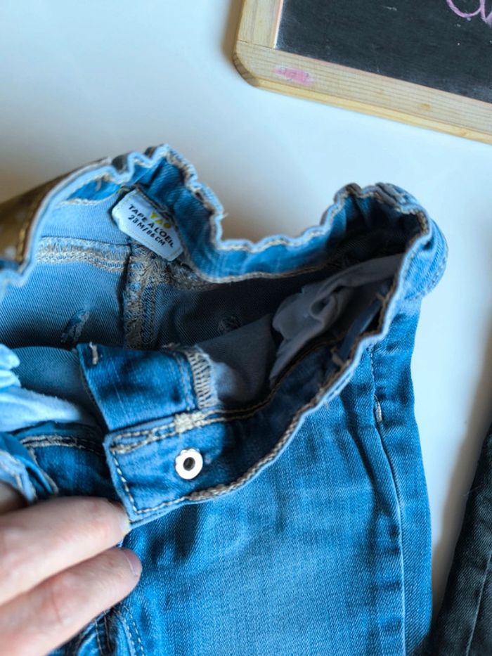 Lot de deux pantalons Tape à l'oeil taille 2 ans en très bon état - photo numéro 2