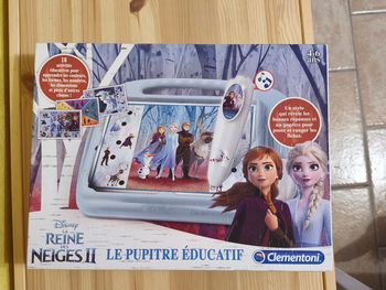 Le pupitre éducatif la reine des neiges 2