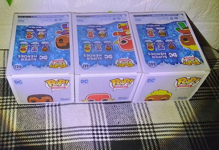 Lot  3 figurines pops série gingerbread numéro 443 - 445-447 - photo numéro 2