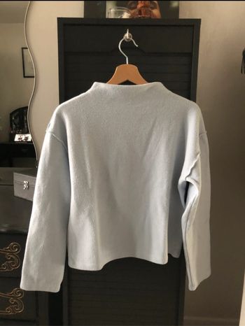 Pull doux bleu ciel à col cheminée