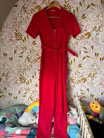 Combinaison rose fushia cache cache