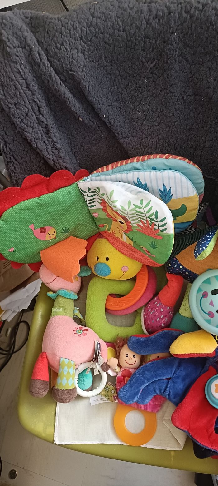 Lot jouets bébés - photo numéro 7