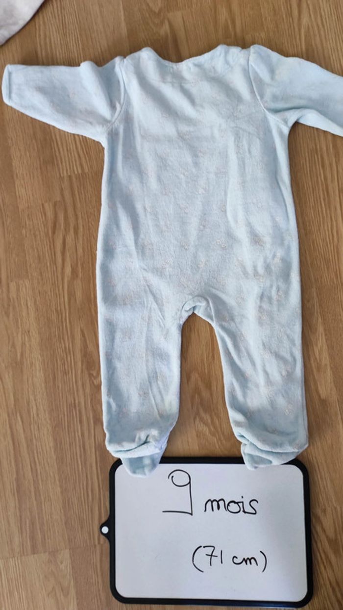 pyjama en velours taille 9 mois - photo numéro 3