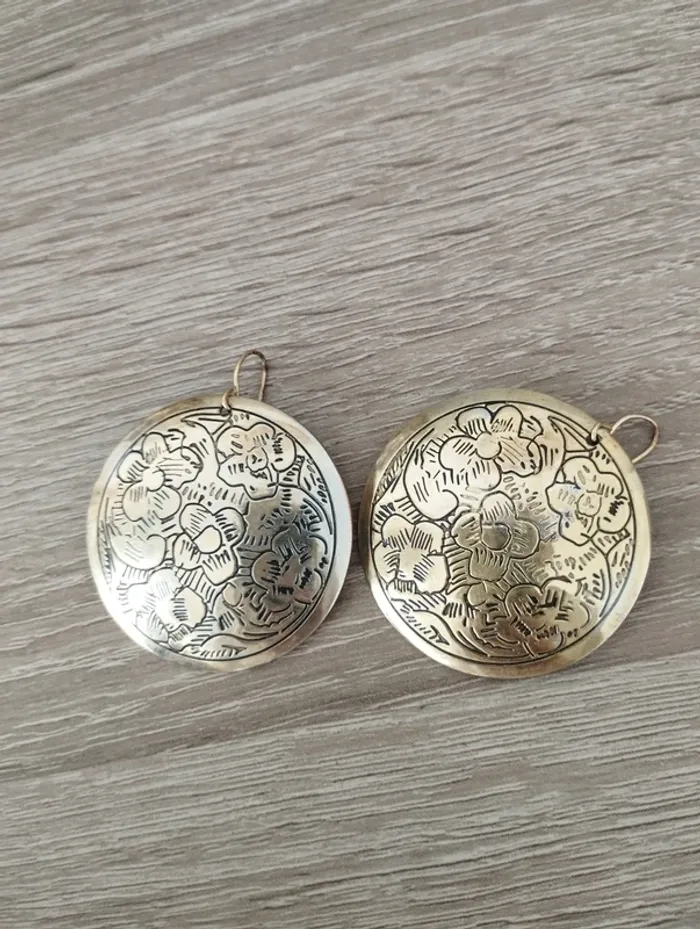 Paire de boucles d'oreilles - photo numéro 6