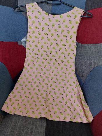 Robe avec des ananas