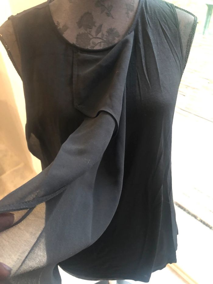 184 - Haut noir voilage - photo numéro 2