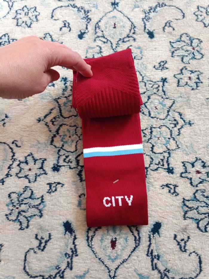 Chaussettes de foot Puma équipe Manchester City taille 47/49 authentique neuf - photo numéro 3