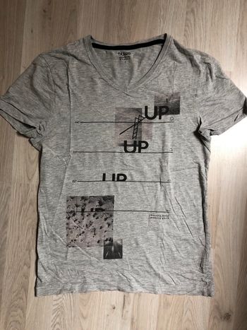 Tee shirt gris ecriture