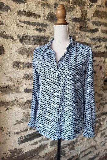 Chemisier manches longues à motifs bleu ciel et noir Ichi Taille 34
