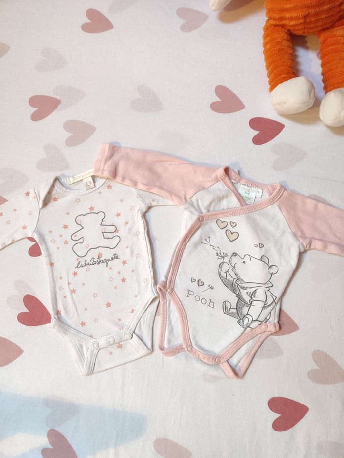 Lot bodies bébé fille - 1 mois - très bon état - Disney / lulu castagnette