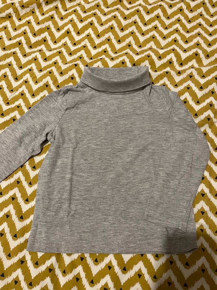 Sous pull basique gris 5ans, 110cm c&a palomino