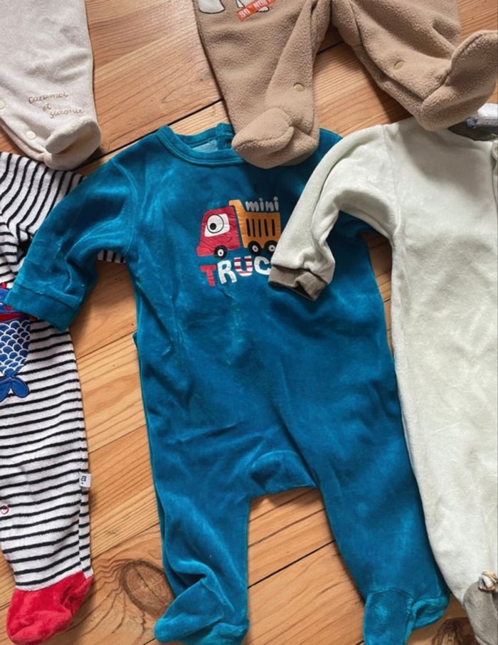 5 pyjamas 3 mois - photo numéro 4