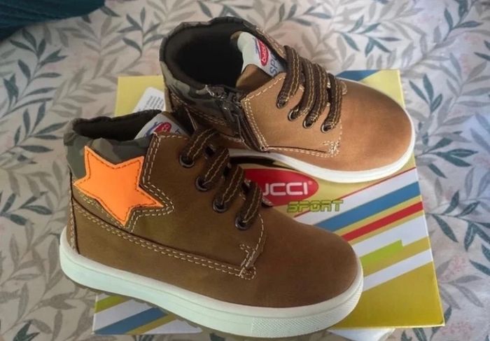 Chaussures montantes Botillons Balducci taille 23 en cuir neuves