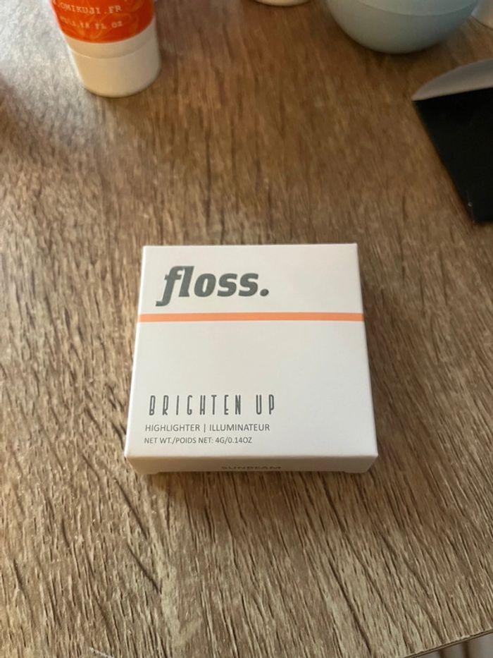 Highlighter sunbeam rose gold FLOSS - photo numéro 4
