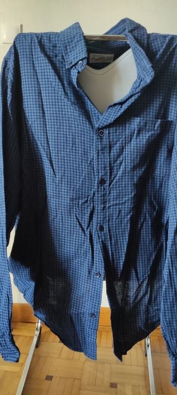 Chemise à carreaux bleus