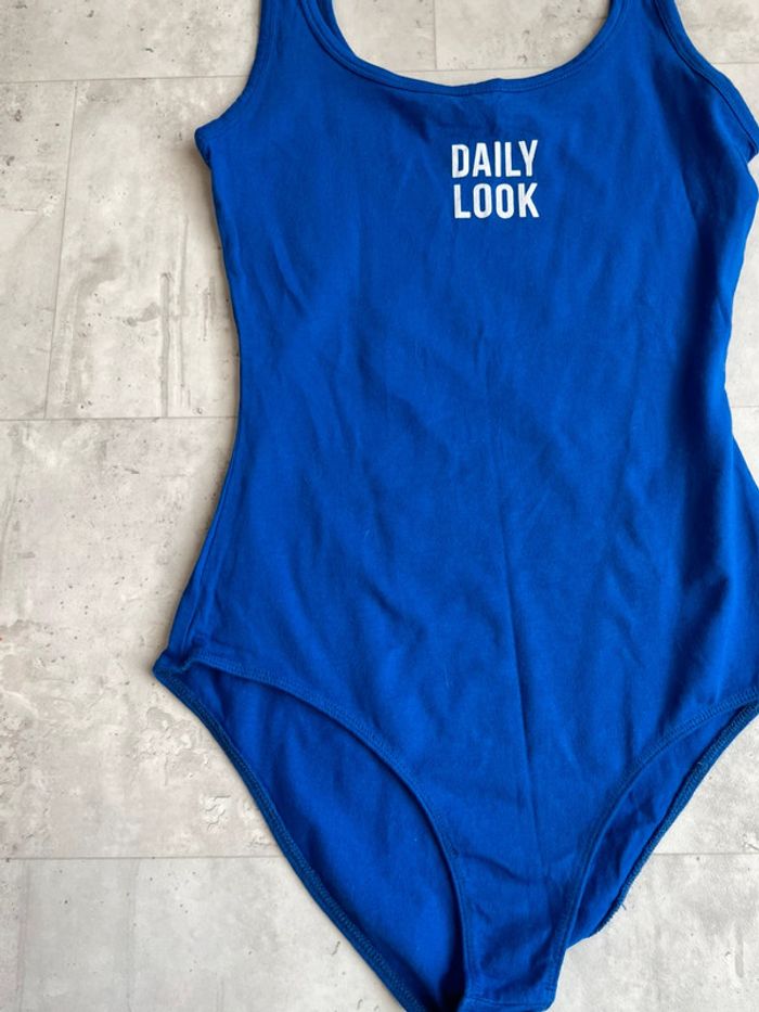 Body bleu roi Bershka neuf sans étiquette - photo numéro 2
