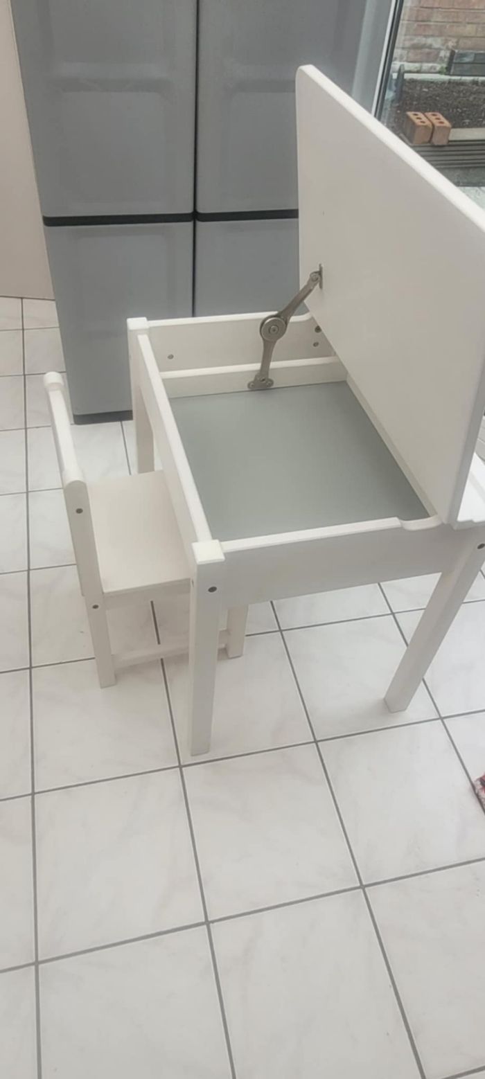 Bureau + chaise enfant - photo numéro 5