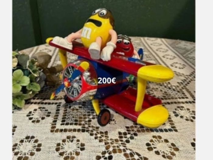 Chaussure  neuf 70 €     avion distributeur  mms   vintage 200€ a débattre - photo numéro 2