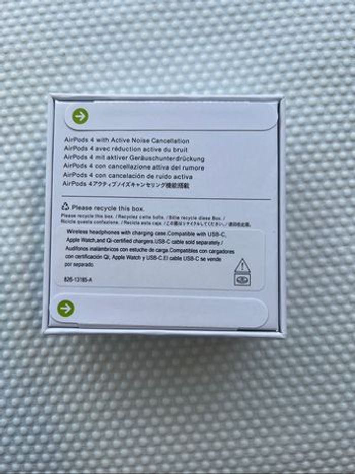 Air pods 4 avec réduction de bruit - photo numéro 5