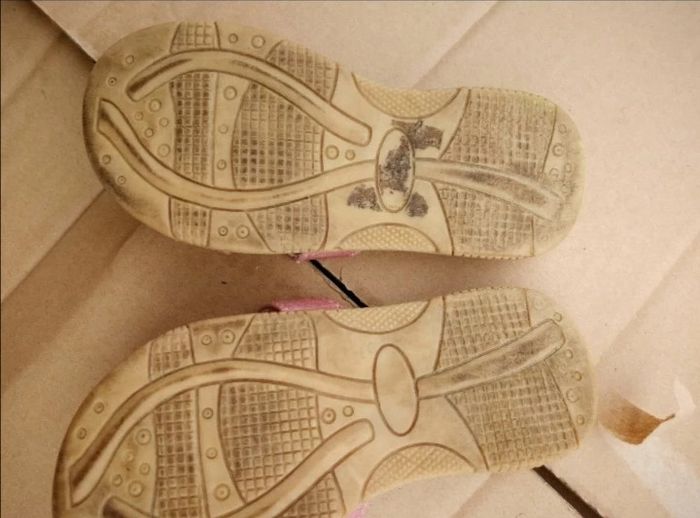 Lot de chaussures sandale et nu pieds. - photo numéro 10