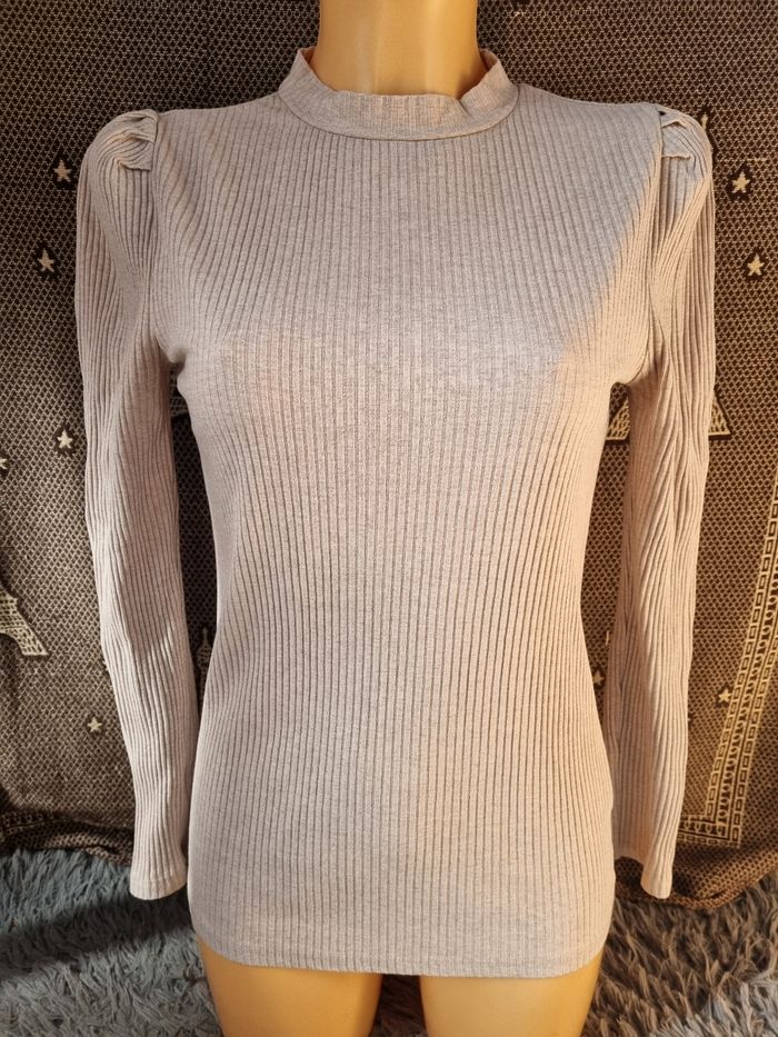 Pull côtelé beige clair taille M