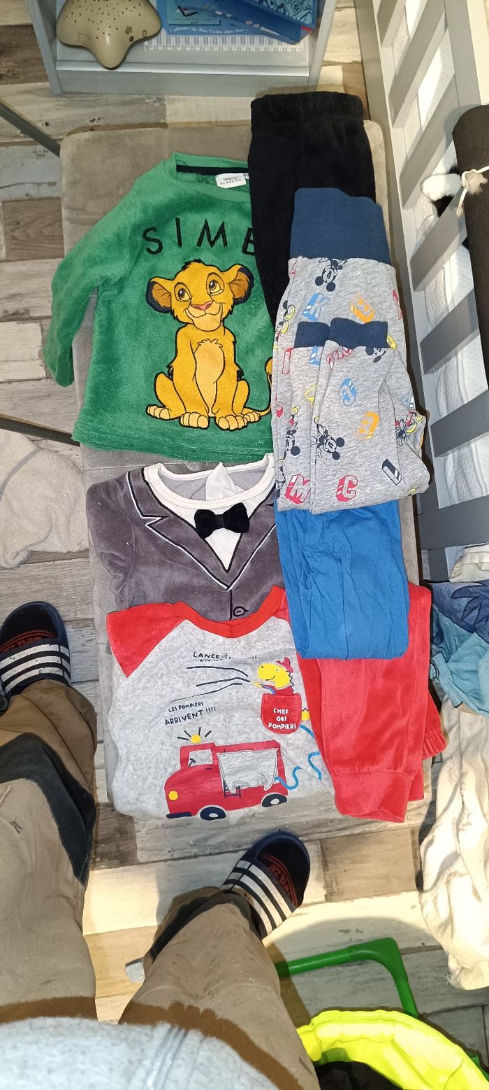 Le vêtements garçon de 2 à 4 ans ans regarder sur photos - photo numéro 5