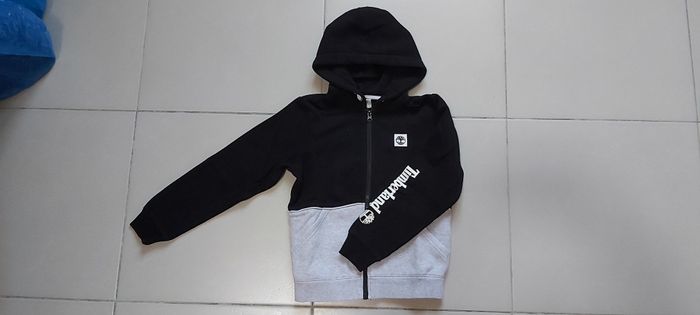 Gilet zippé à capuche 10 ans
