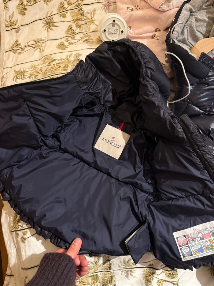Veste moncler 9-12mois - photo numéro 8