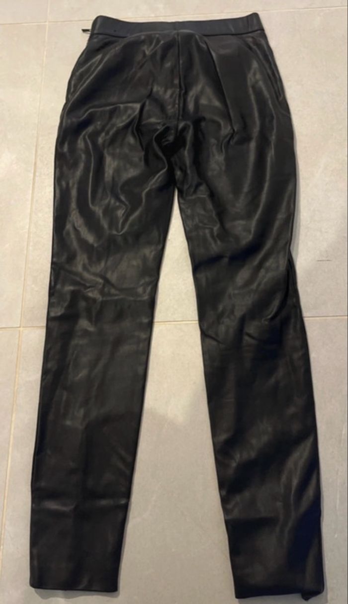 Pantalon en similicuir - photo numéro 2