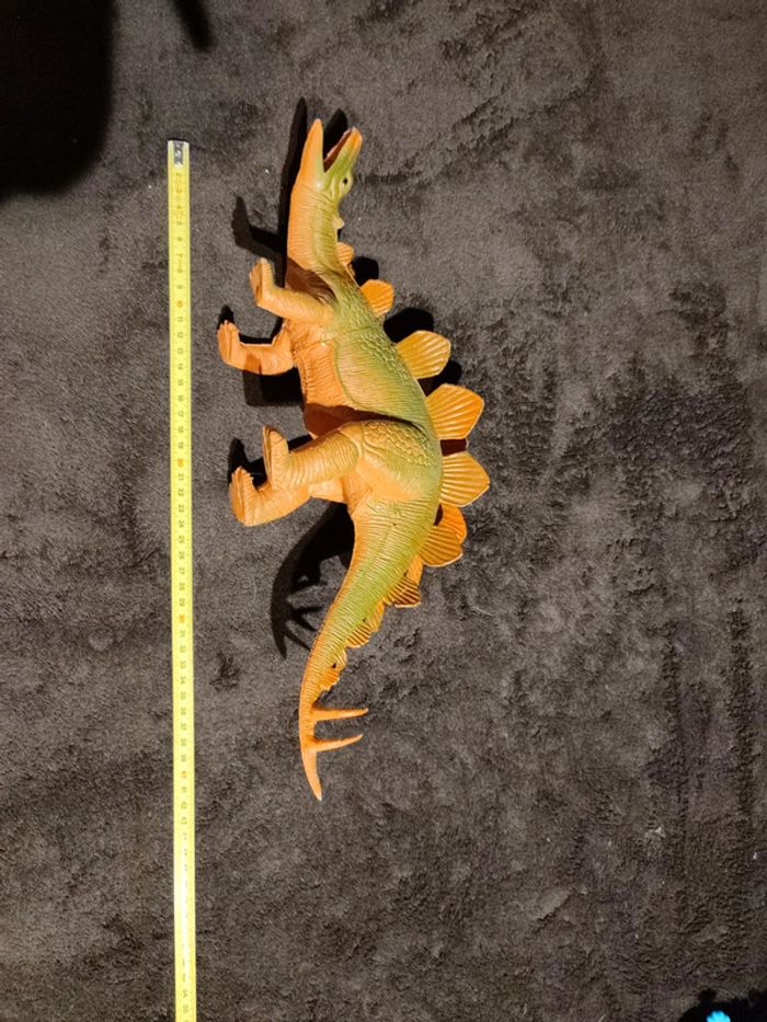Stégosaure 40 cm