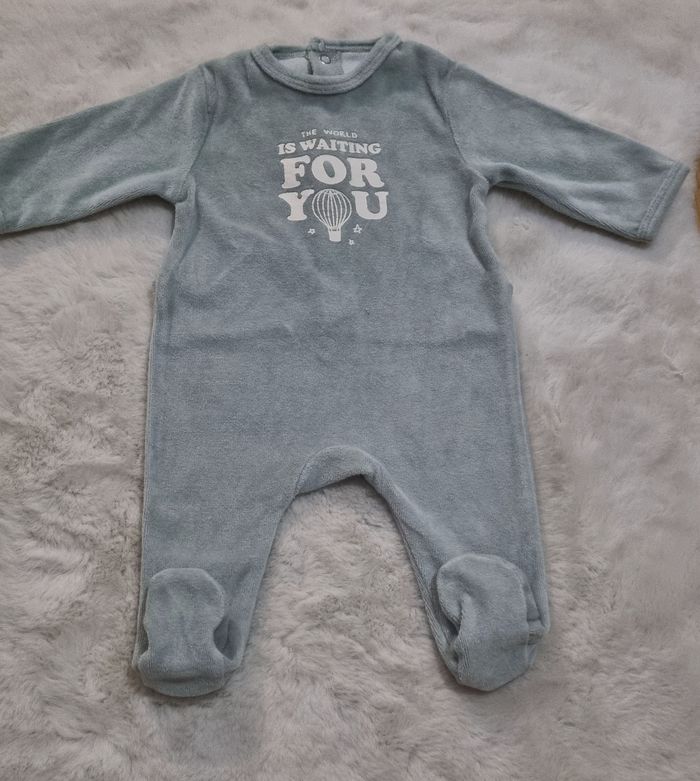 Pyjama dors-bien velour et léger 3 mois 56-62cm/6kg - photo numéro 2