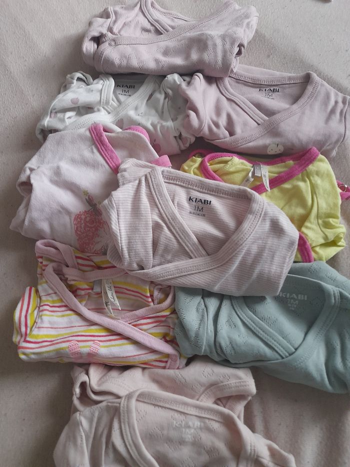 Lot de 10 boddies