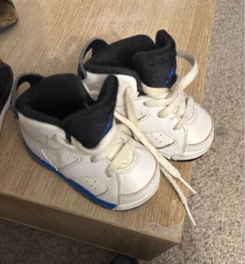 Basket Jordan taille 19