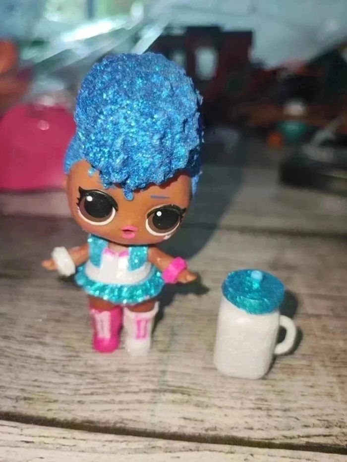đPoupĂ©e L.O.L surprise indĂ©pendant Queen sparkle - photo numĂ©ro 9
