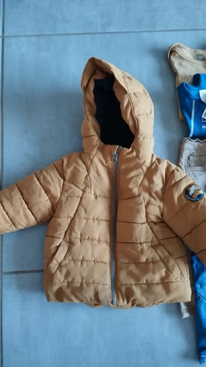 Lot de 11 vêtements garçon taille 12 mois - photo numéro 8