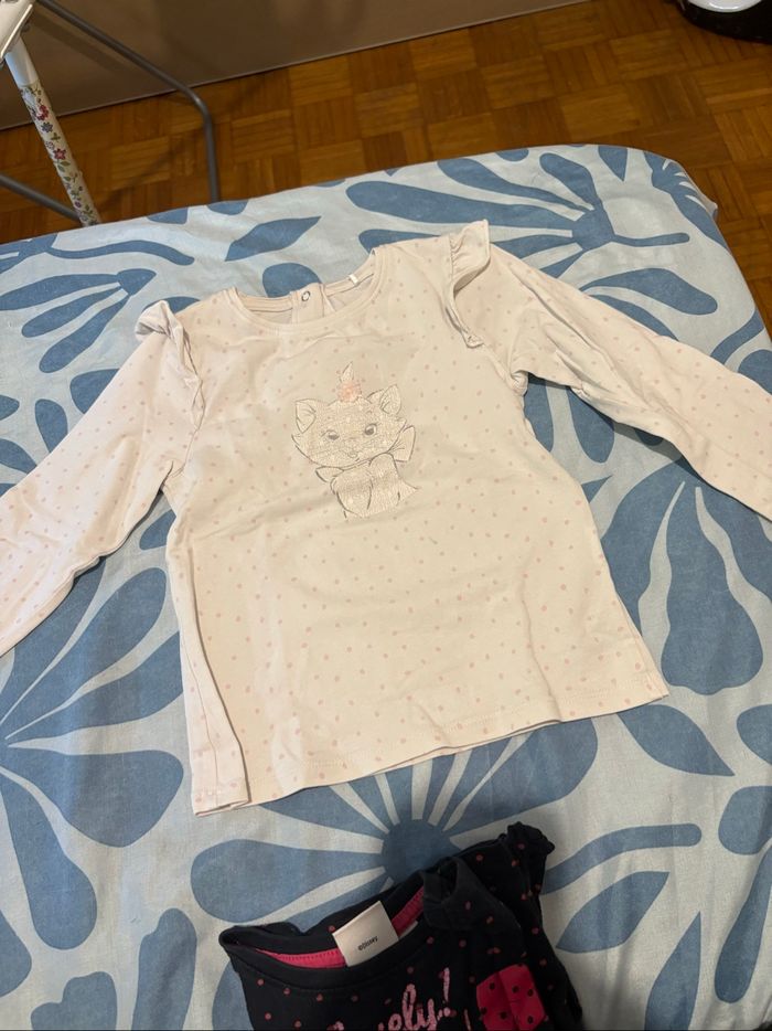 Lot de pantalon et 1 haut de pyjama - photo numéro 2