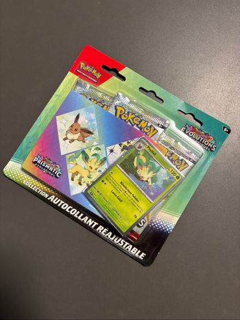 Tripack Pokémon Évolutions prismatiques NEUF