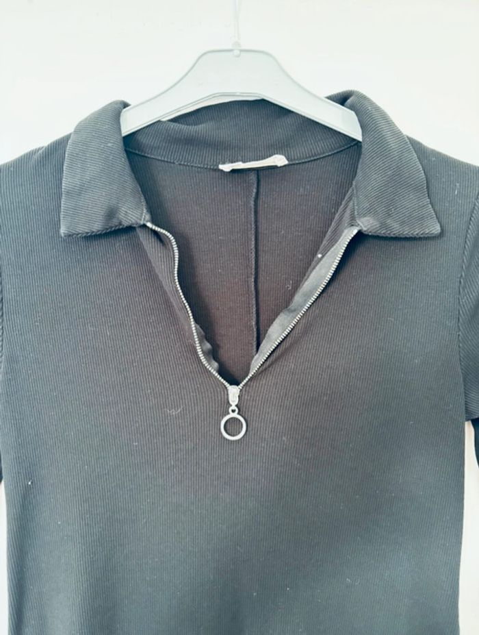 Robe polo côtelée noire Primark zippée - T. 42 - photo numéro 3