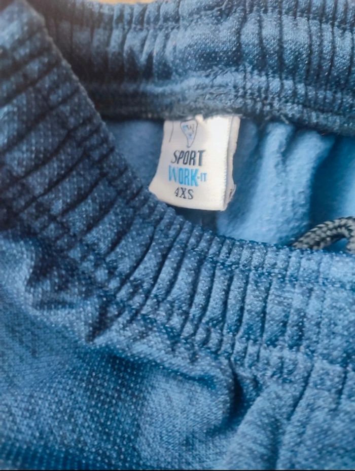 garçon taille 8 ans, pull , jogging jeans. - photo numéro 4