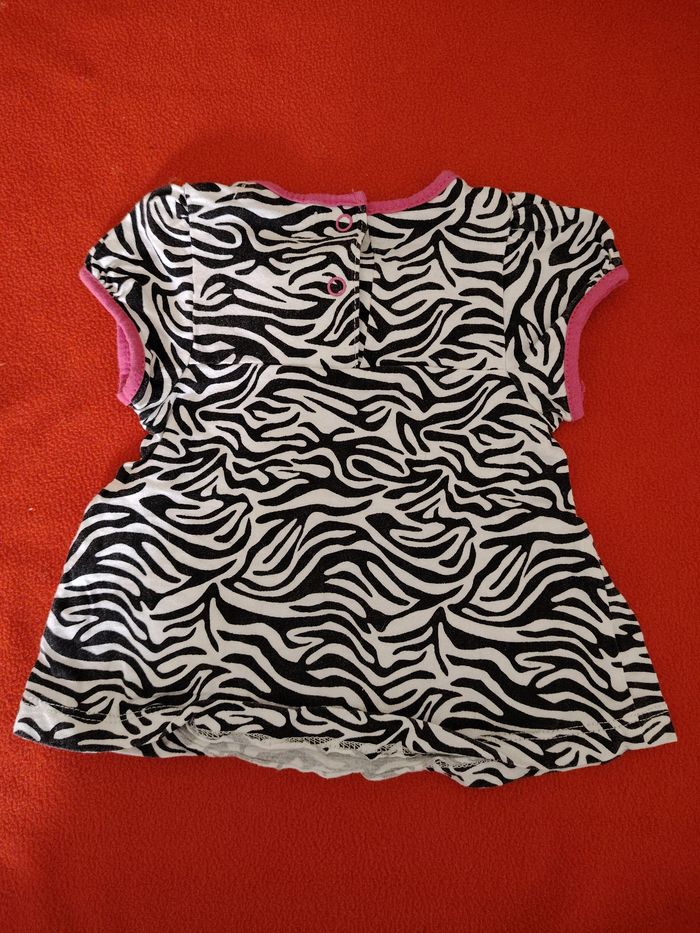 Robe tigré avec cœur rose - photo numéro 2