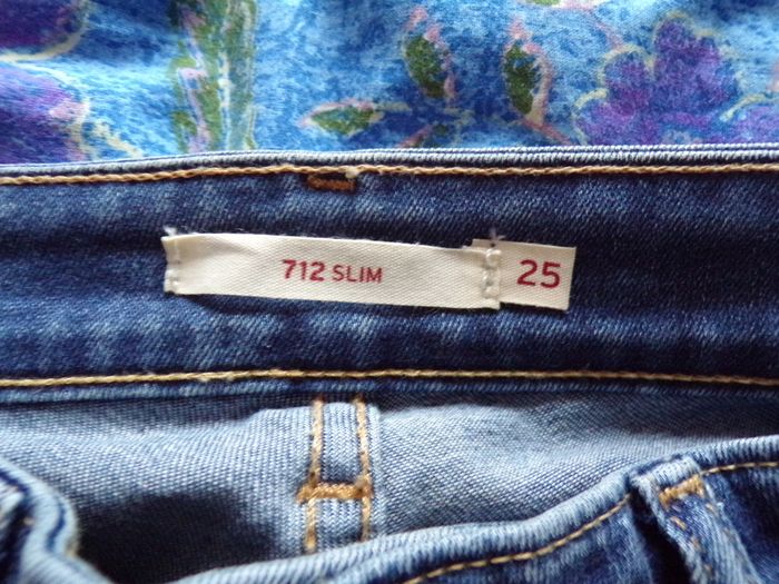 Jean slim Levi's T34/36 - photo numéro 3