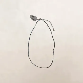 Collier fin perles grise et argenté leslii neuf avec étiquette
