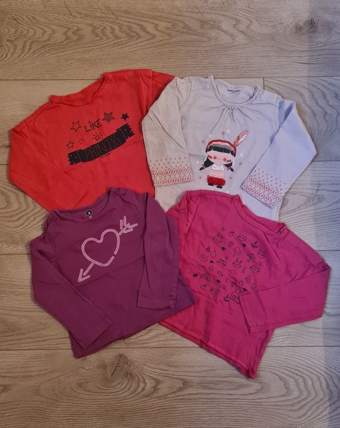Lot 4 Tee-shirts 24 mois